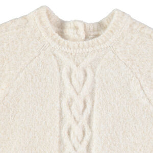 Pull en tricot torsadé à pans arrondis 