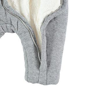 Ολόσωμο μπουφάν από φανέλα με επένδυση από sherpa και ανάγλυφες λεπτομέρεις δεινόσαυρου 