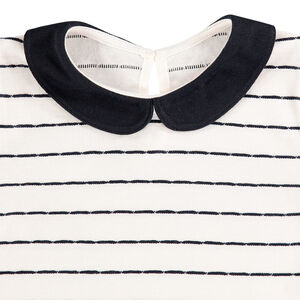 Μακρυμάνικη μπλούζα ριγέ με στρογγυλό γιακαδάκι 