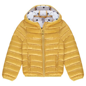 Ελαφρύ καπιτονέ αδιάβροχο μπουφάν με κουκούλα και θήκη με στάμπα 