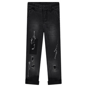 Τζιν με φθαρμένη και τσαλακωμένη όψη, σκισίματα και πιτσιλιές χρώματος 