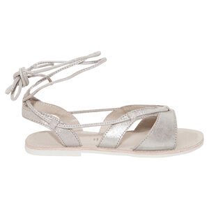 Ασημί δερμάτινα σανδάλια με κορδόνια που δένουν στον αστράγαλο 