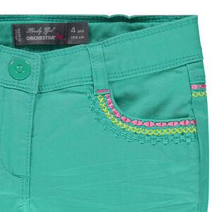 Μονόχρωμο κάπρι από τουίλ με κεντήματα 