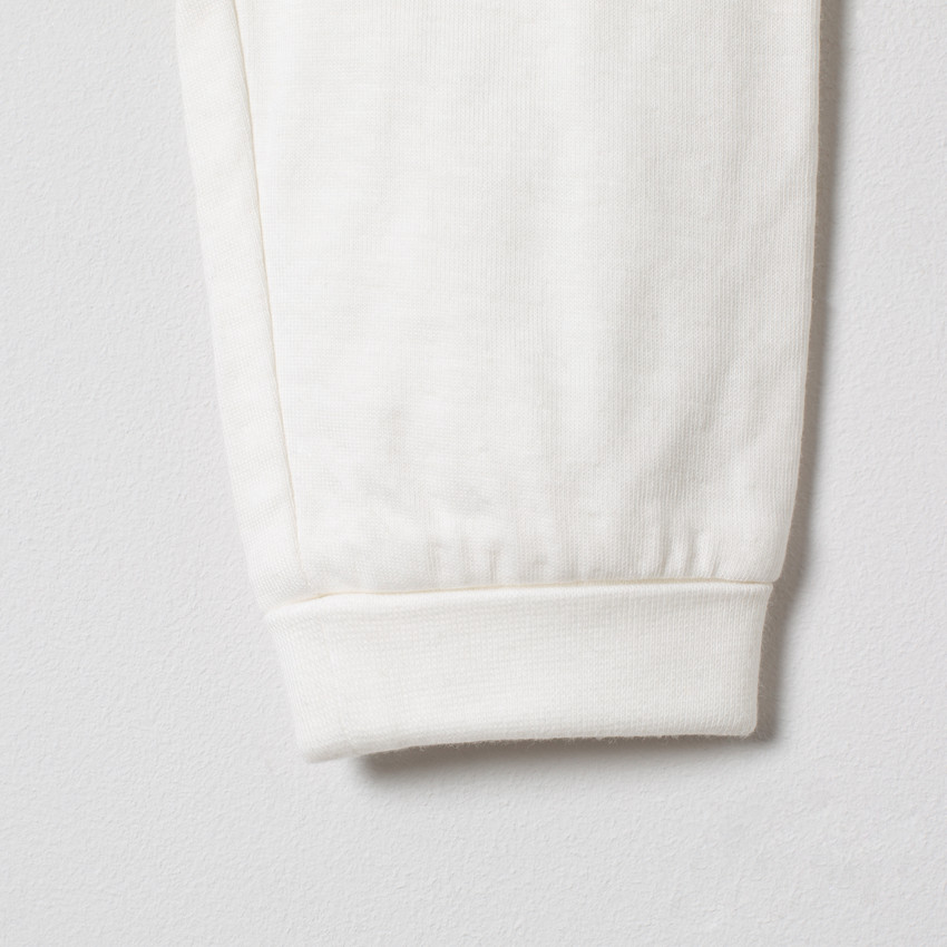 Ensemble haut pressionné et pantalon en coton bio 