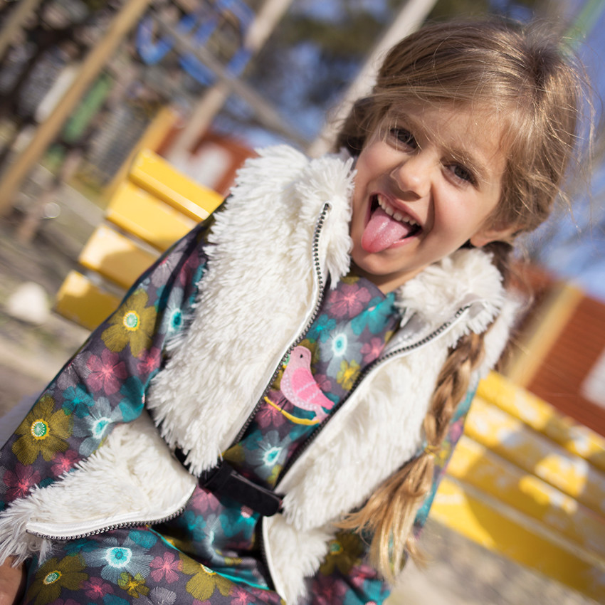 Μακρυμάνικο φλοράλ φόρεμα με βολάν 