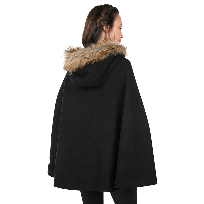 Μαντό εγκυμοσύνης από μάλλινη τσόχα σε σχήμα κάπας 