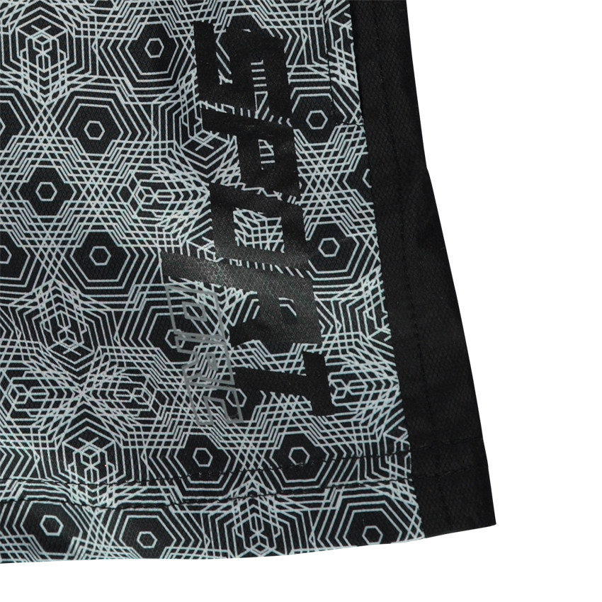 Σορτσάκι με διάσπαρτο σχέδιο σε όλη την επιφάνεια και τσέπη με φερμουάρ 