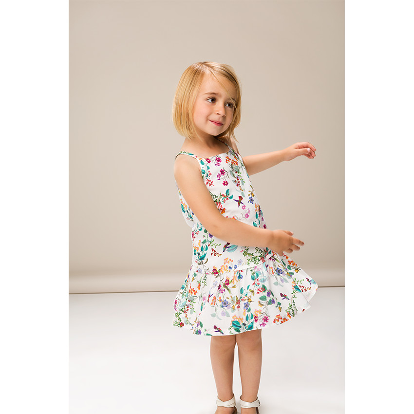 Φλοράλ φόρεμα με τιράντες και βολάν 