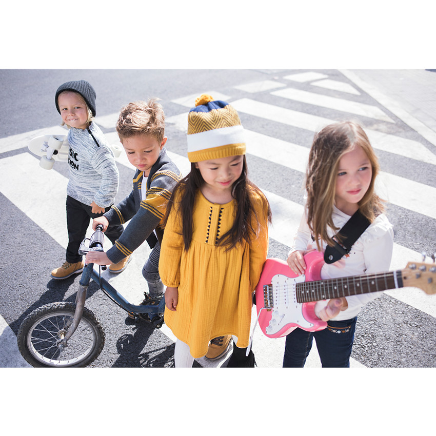 Πλεκτό μελανζέ με φερμουάρ στη λαιμόκοψη και τυπωμένο κείμενο 