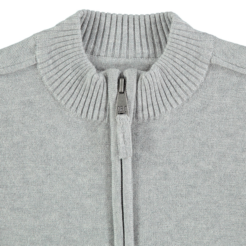 Πλεκτή ζακέτα με φερμουάρ και τσέπες 