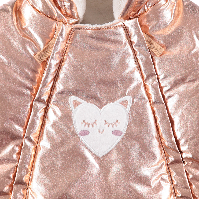 Φόρμα εξόδου με επένδυση sherpa και μεταλλιζέ ροζ εφέ 