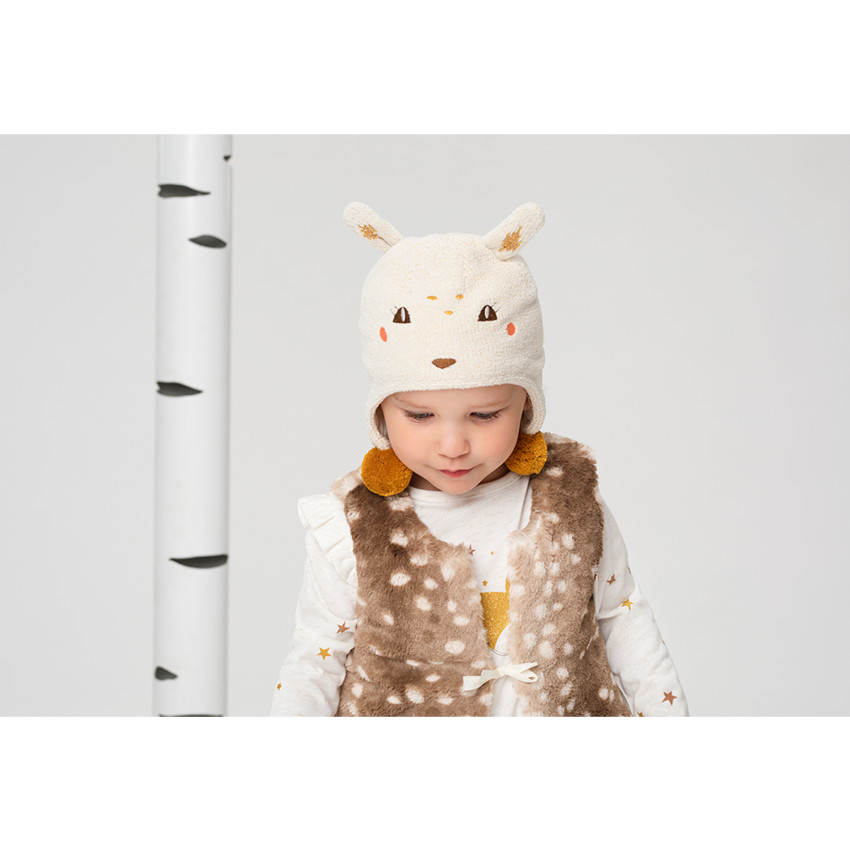 Πλεκτός σκούφος σε περουβιανό στιλ με ανάγλυφα αυτάκια και φουντίτσες 