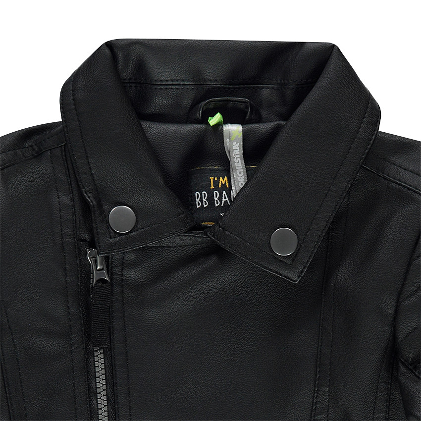 Τζάκετ perfecto σε απομίμηση δέρματος με μεταλλικά τρουκ και τυπωμένο κείμενο στην πλάτη 