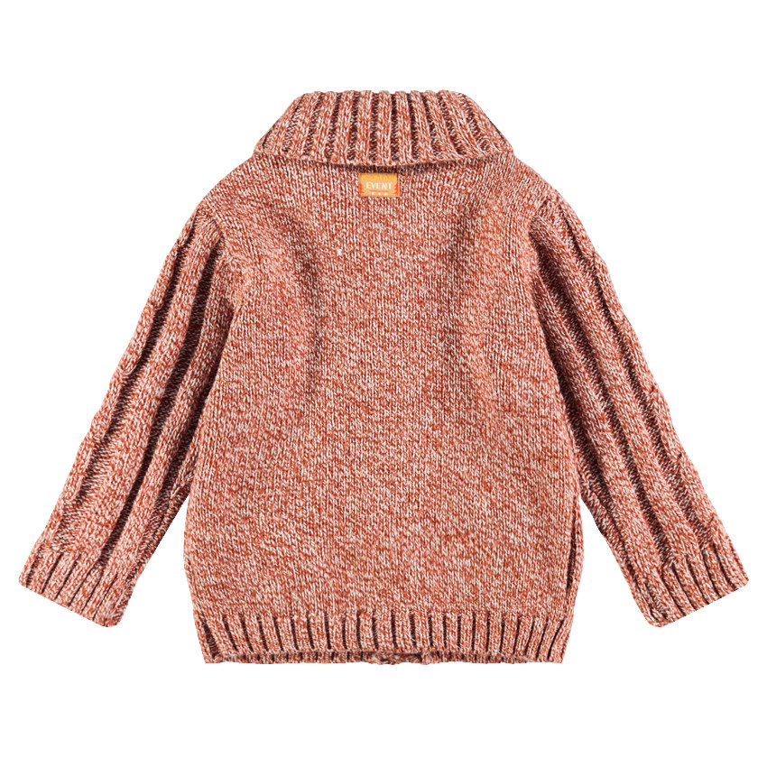 Πλεκτή χοντρή ζακέτα με διαφορετικές πλέξεις 