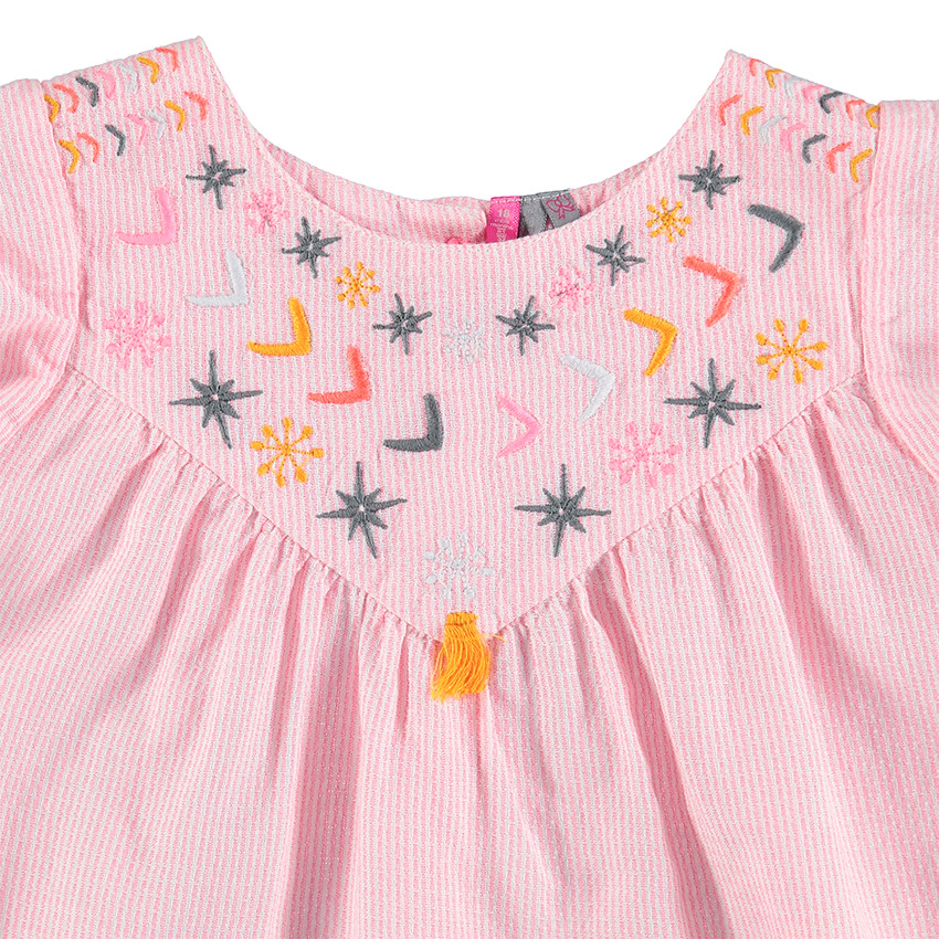 Αμάνικη τουνίκ με λεπτές ρίγες και κεντήματα 