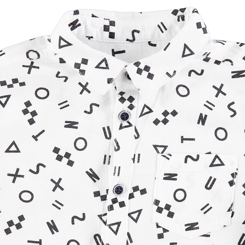 Μακρυμάνικο βαμβακερό πουκάμισο με γεωμετρικά μοτίβα σε όλη την επιφάνεια 