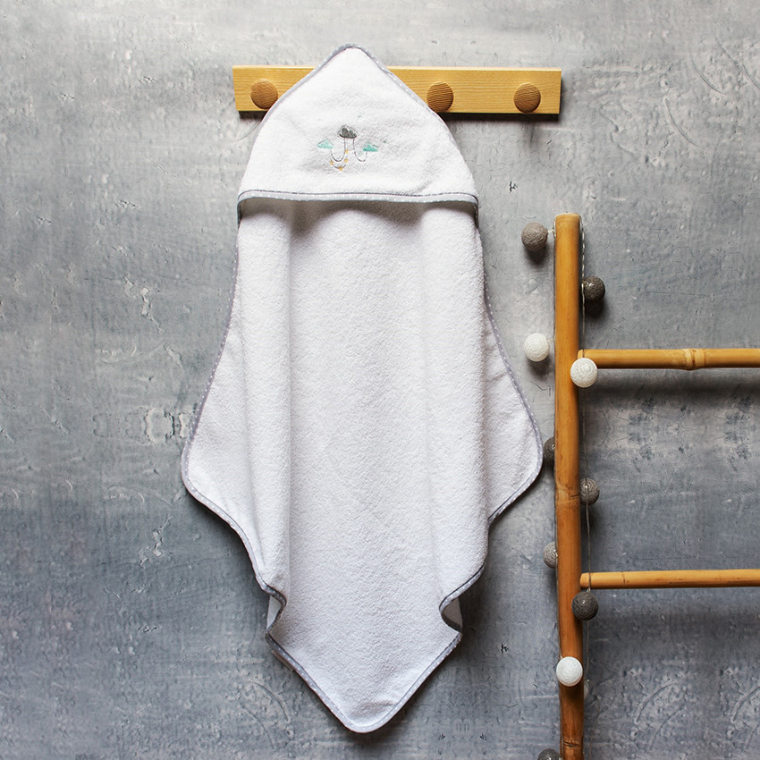  Κάπα-μπουρνούζι cat clouds  