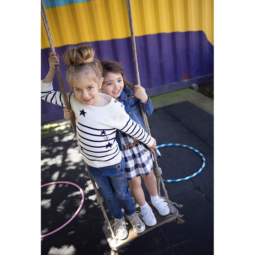 Πλεκτό πουλόβερ σε στυλ μαρινιέρας με ζακάρ μεταλλιζέ αστέρια 