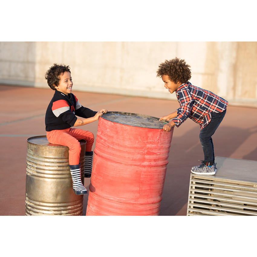 Πλεκτό πουλόβερ με ψηλό λαιμό και φράση ζακάρ 