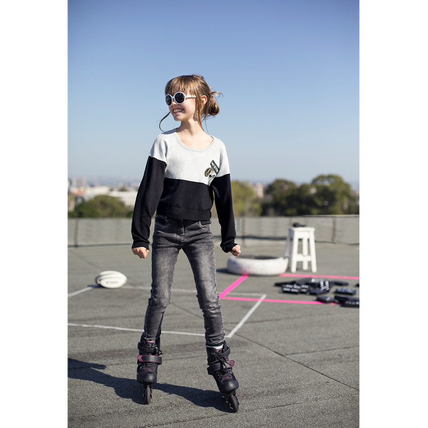 Παιδικά - Πλεκτό πουλόβερ σε άνετη γραμμή με διακοσμητικό μοτίβο 