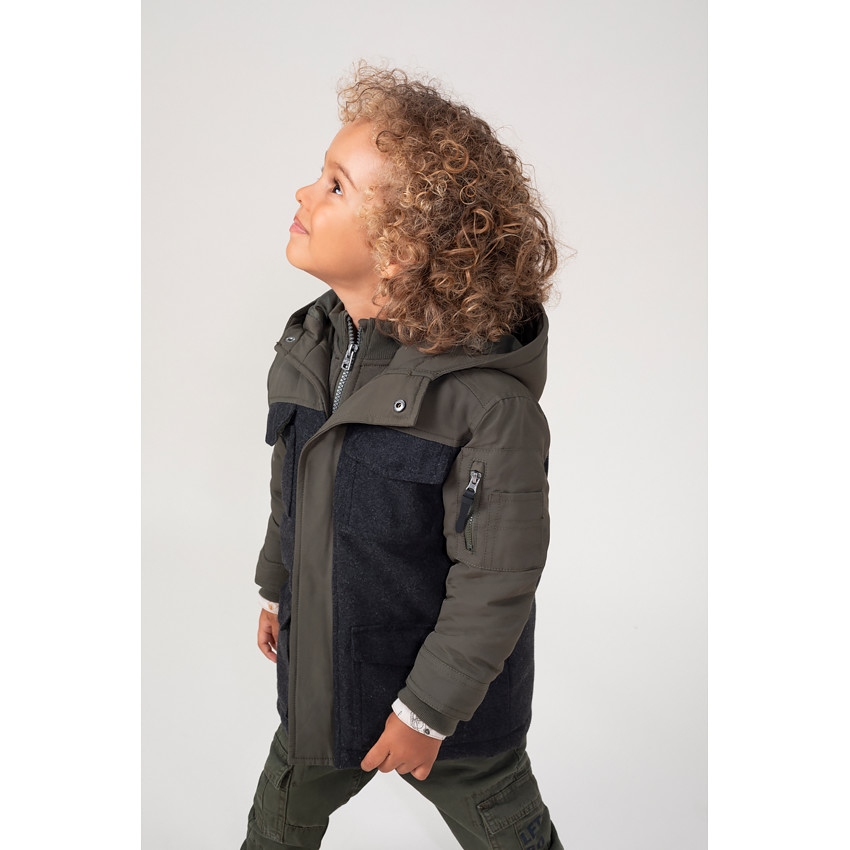 Παρκά από δύο υλικά με μεγάλες πλακέ τσέπες  