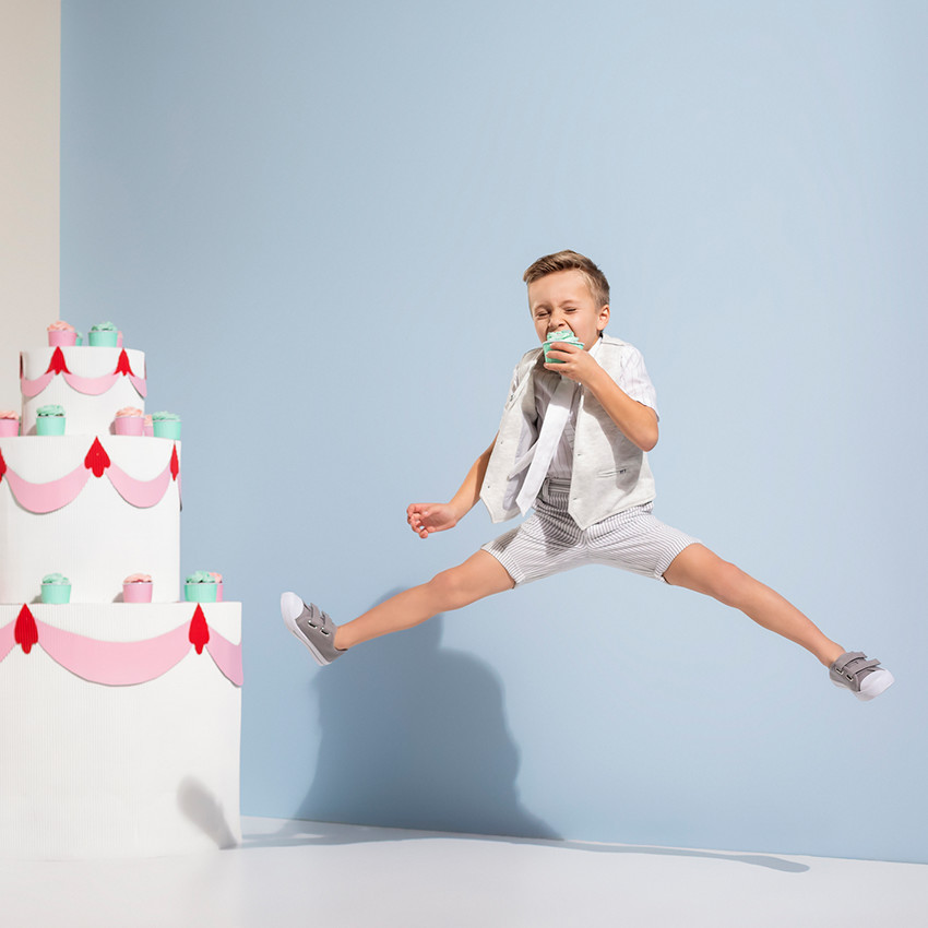 Βαμβακερή βερμούδα με κάθετες ρίγες 