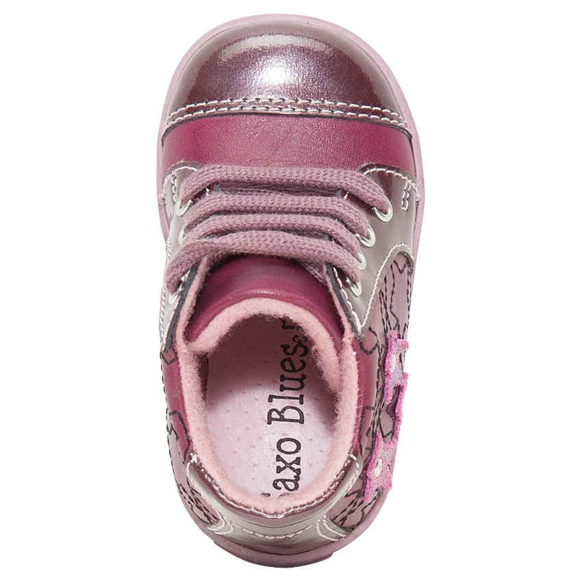 Μποτάκια δερμάτινα με μπαλώματα με αστεράκια και επένδυση από συνθετική γούνα 