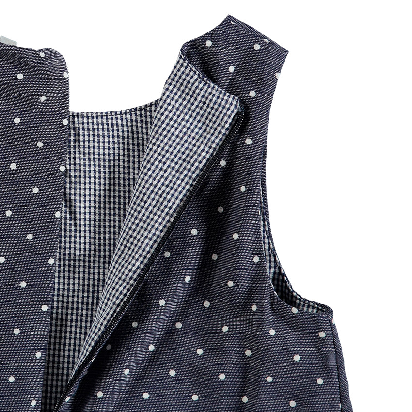 Αμάνικο πουά φόρεμα με καρό επένδυση 