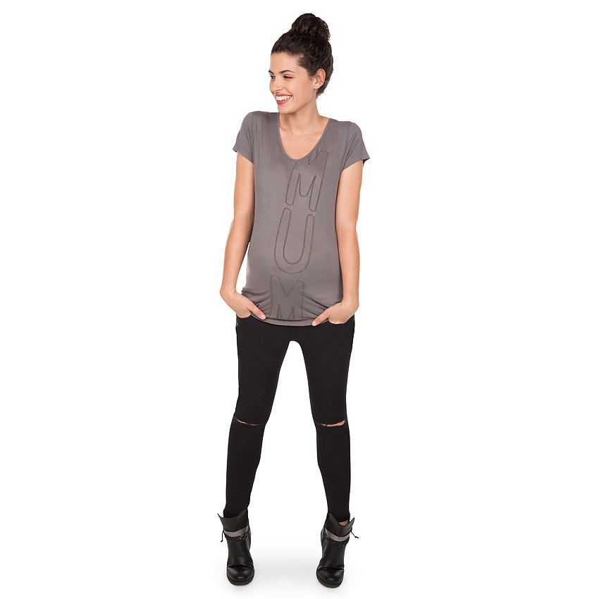 Κοντομάνικη μπλούζα εγκυμοσύνης με κεντημένα γράμματα 