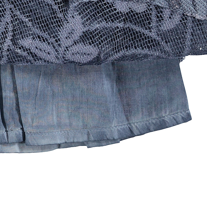 Φαντεζί φόρεμα από δαντέλα 