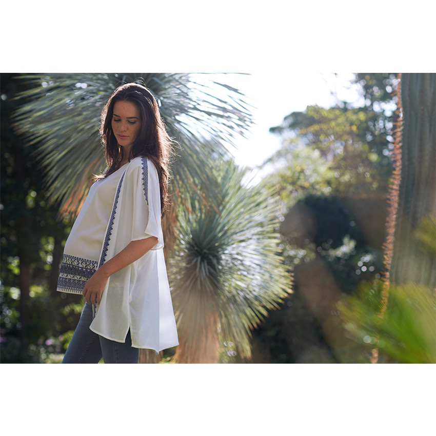 Αμάνικο τοπ εγκυμοσύνης με έθνικ σχέδιο 