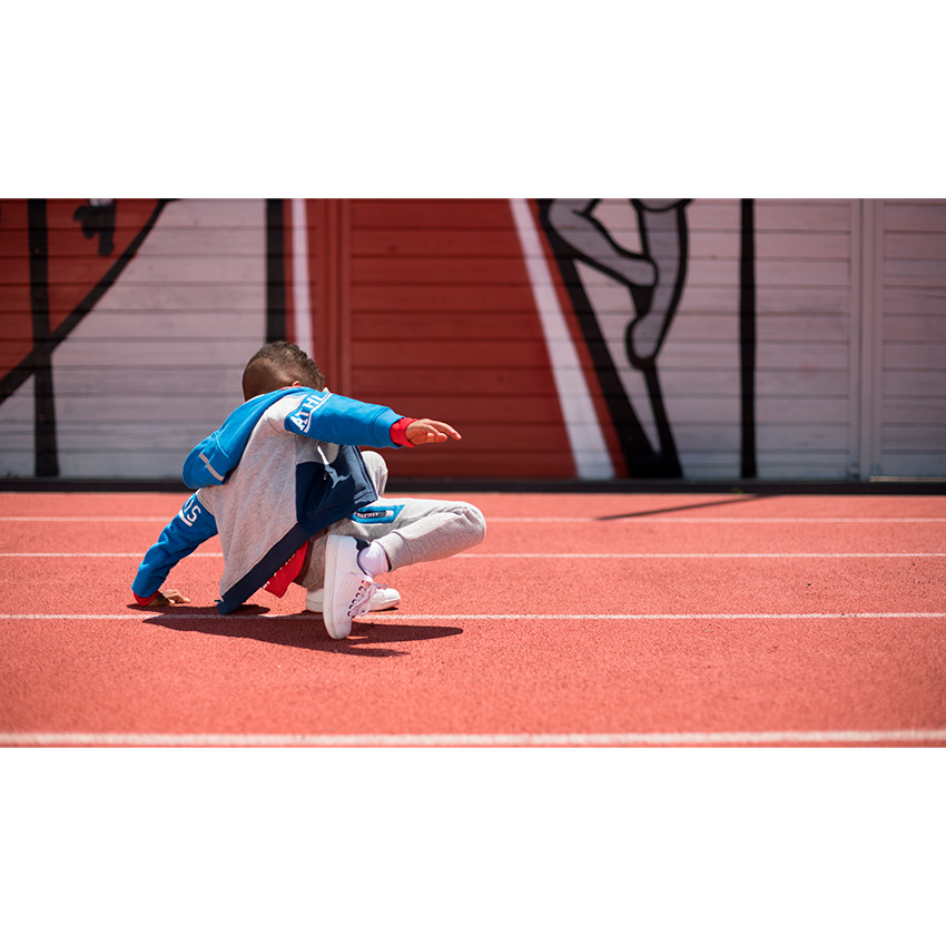 Παντελόνι φόρεμας από φανέλα με τσέπες με φερμουάρ που κάνουν αντίθεση 