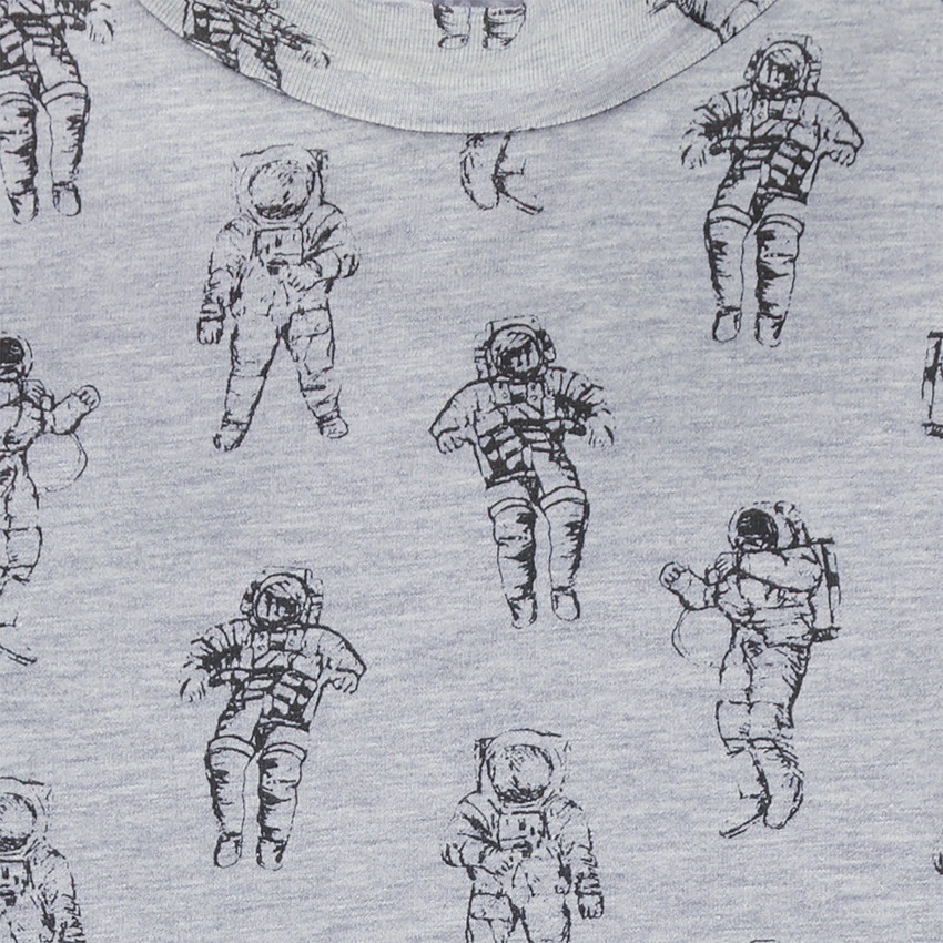 Ζέρσεϊ εμπριμέ ζιβάγκο με διάσπαρτους αστροναύτες 