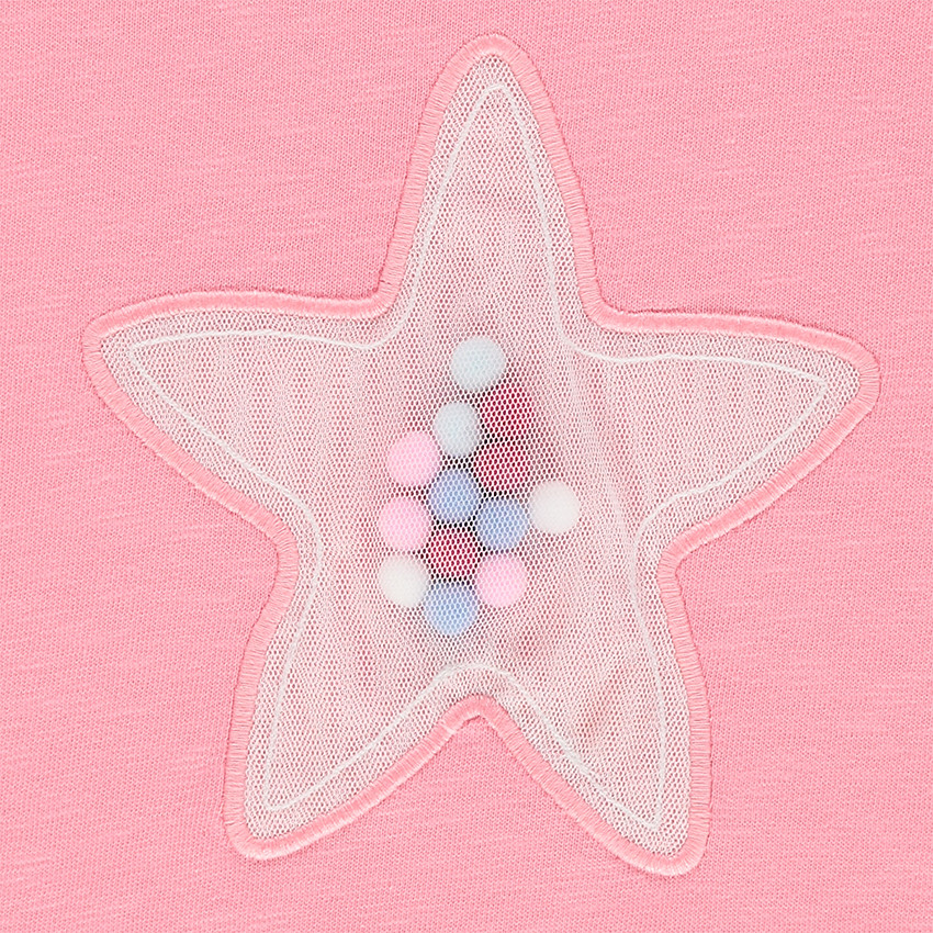 Μακρυμάνικη μπλούζα με βολάν και φουντίτσες κάτω από διχτυωτή φάσα 