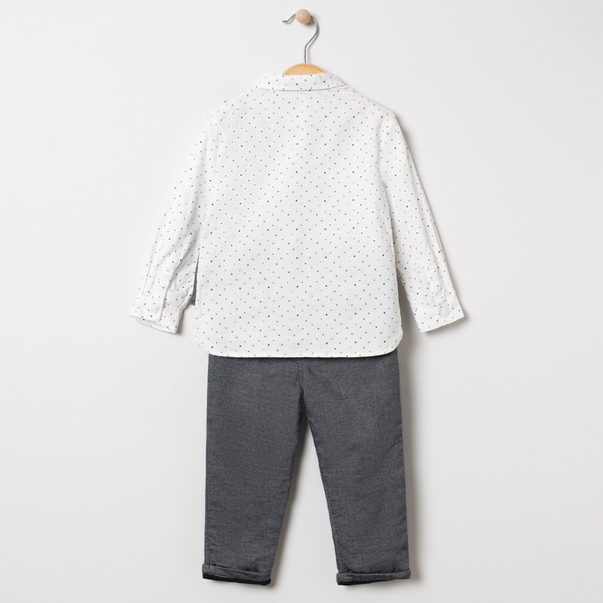 Ensemble avec chemise étoilée, gilet serveur et pantalon 