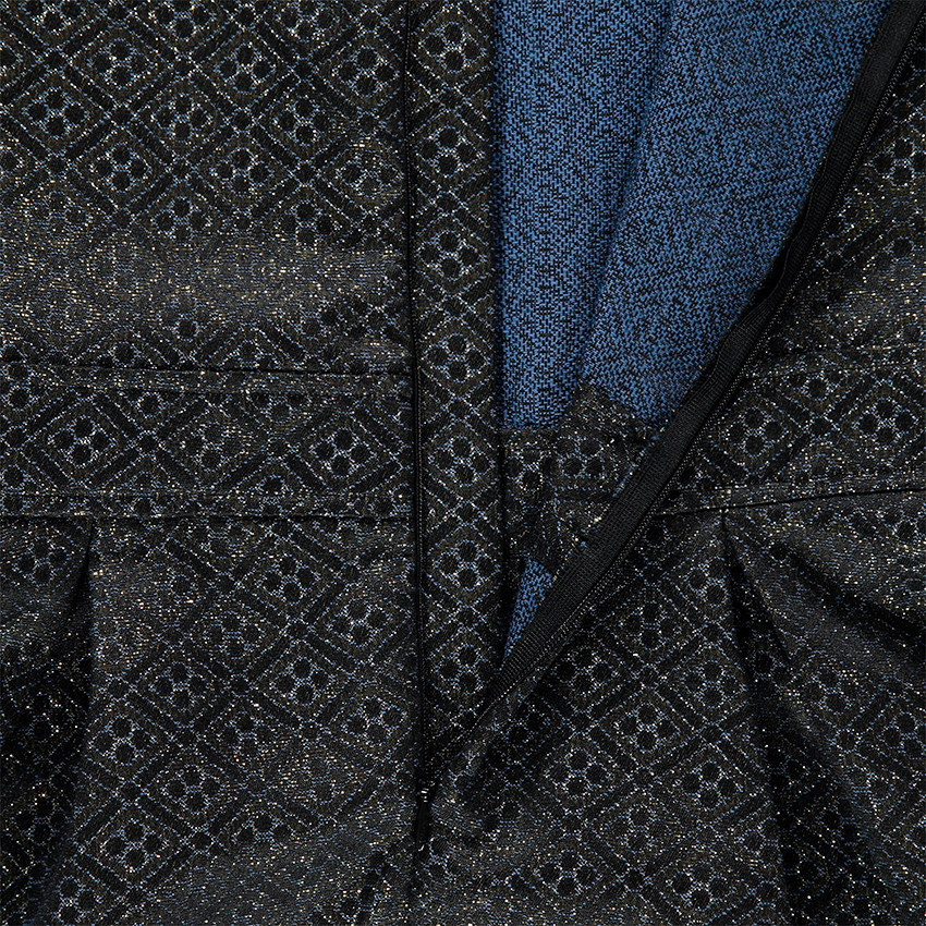 Παιδικά - Κοντομάνικο φόρεμα με ζακάρ μοτίβο με χρυσαφί ίνες για μελανζέ όψη 