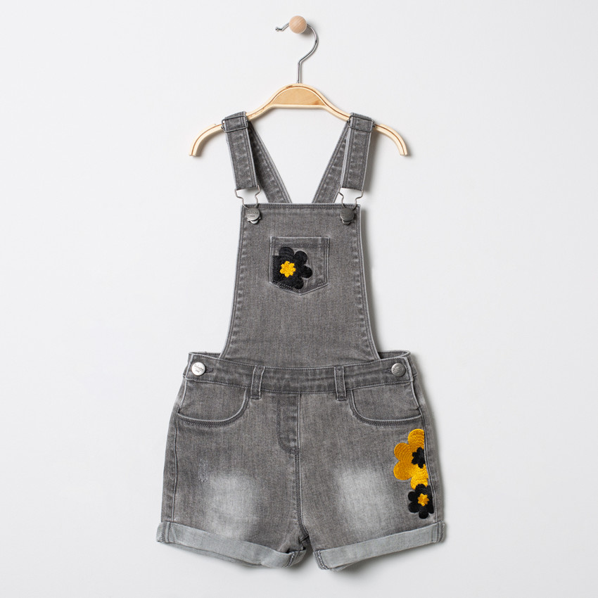 Salopette effet used à fleurs brodées 