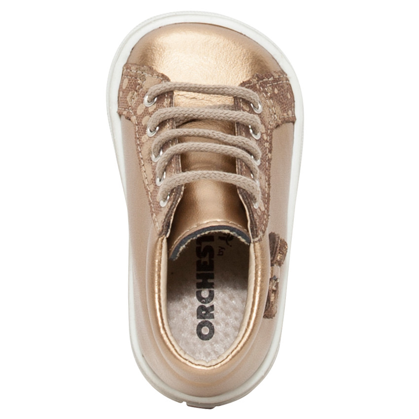 Χρυσαφί δερμάτινα μποτάκια με μπάλωμα φιόγκο 