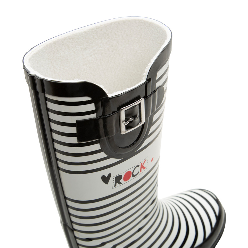 Γαλότσες από καουτσούκ με ρίγες και αγκράφα με διακοσμητικό σχέδιο, σε νούμερα από 28 έως 38 