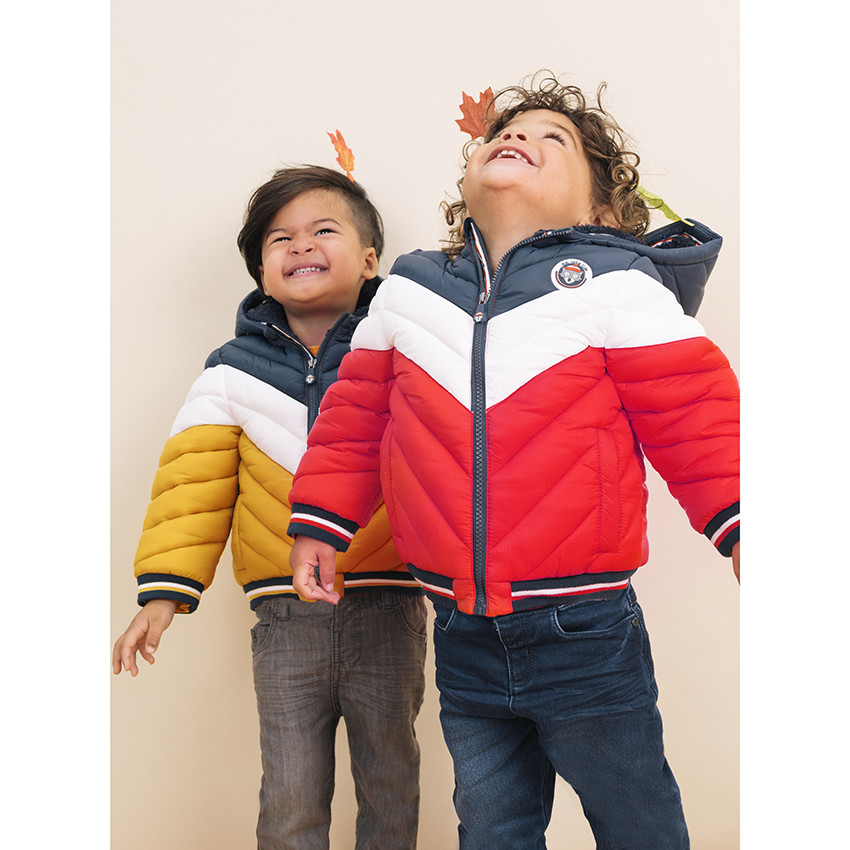 Μπουφάν τρίχρωμο καπιτονέ  με κουκούλα  