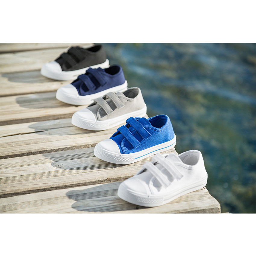 Χαμηλά υφασμάτινα αθλητικά παπουτσάκια με velcro σε νούμερο 20 έως 23 