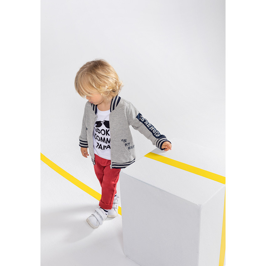 Μονόχρωμο παντελόνι από τουίλ σε νηματοβαφή 