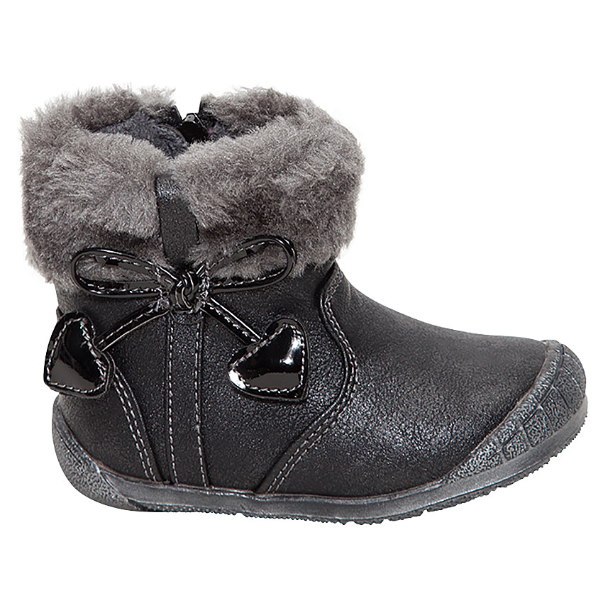 Ασημί μποτάκια με καρδούλες και συνθετική γούνα στο άνοιγμα 