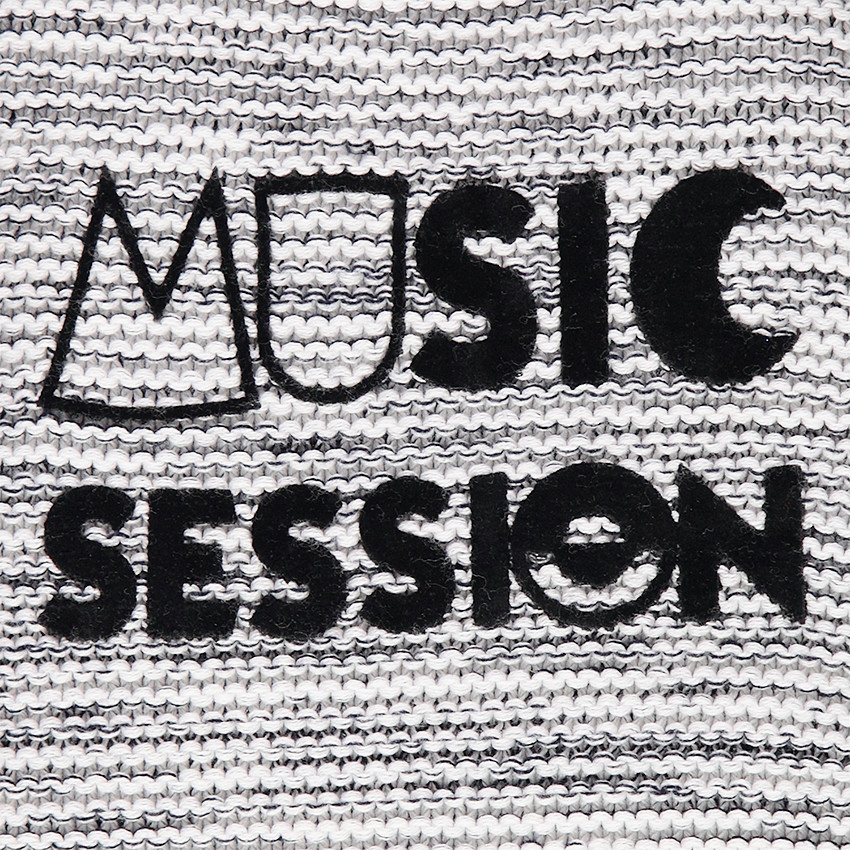 Πλεκτό μελανζέ με φερμουάρ στη λαιμόκοψη και τυπωμένο κείμενο 