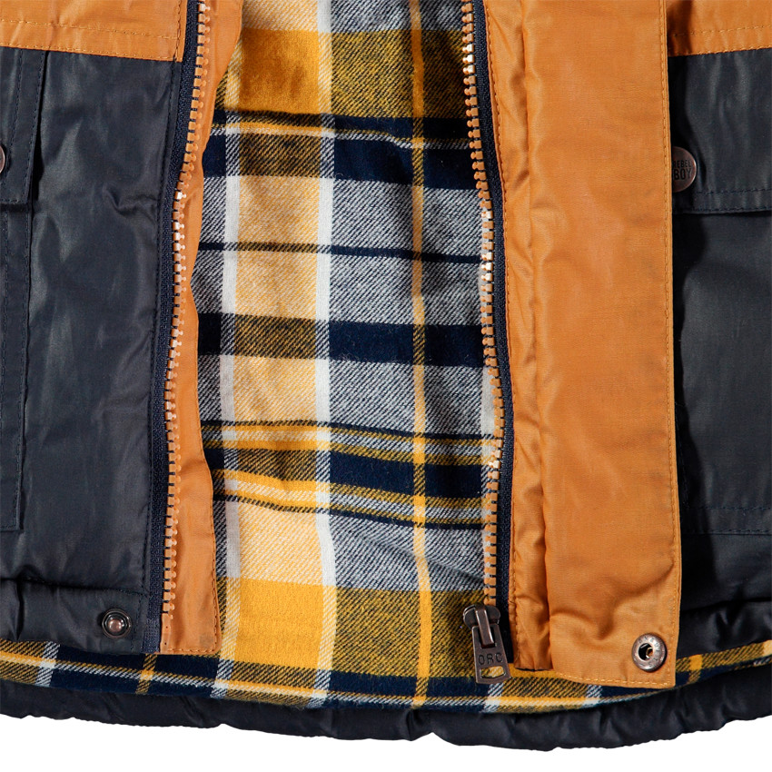 Δίχρωμο παρκά με επένδυση από φανέλα και τσέπες  