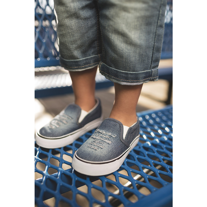 Υφασμάτινα χαμηλα αθλητικά με φθαρμένη όψη σε νούμερα 24 έως 27 