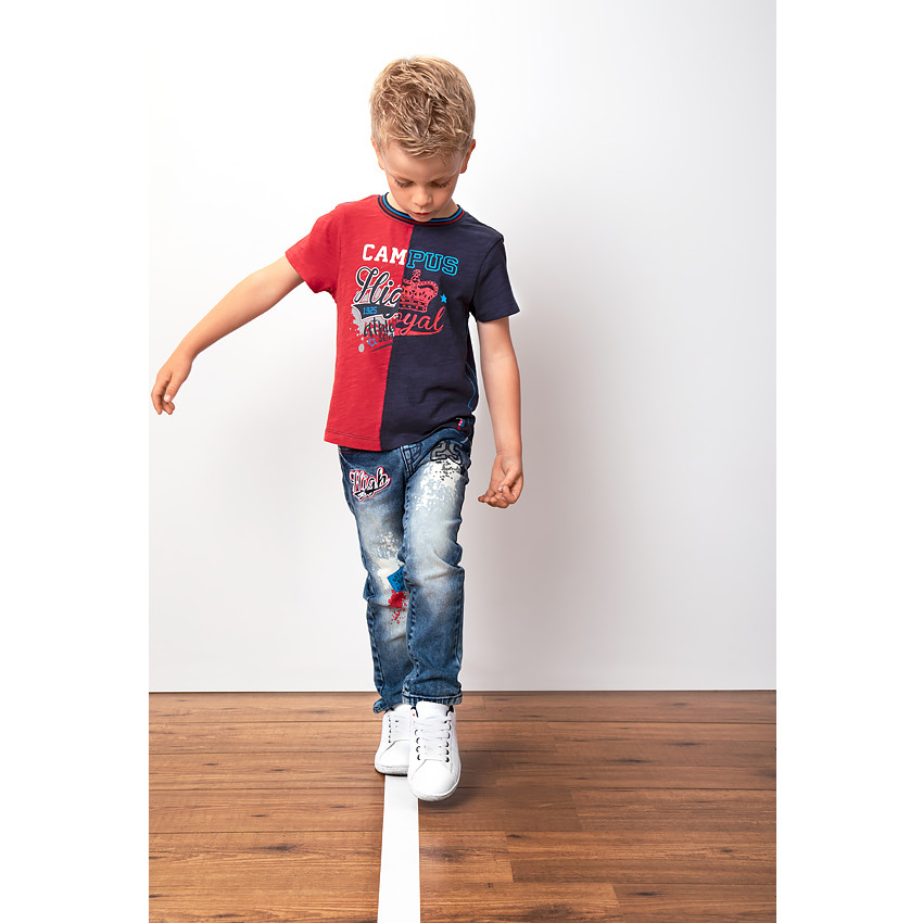 Δίχρωμη κοντομάνικη μπλούζα με διακοσμητική στάμπα 