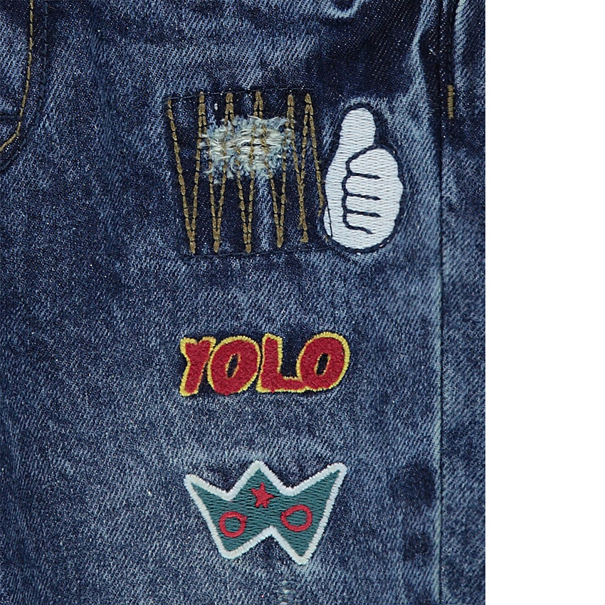 Τζιν με ξεβαμμένη όψη, σήματα και λάστιχο στη μέση 