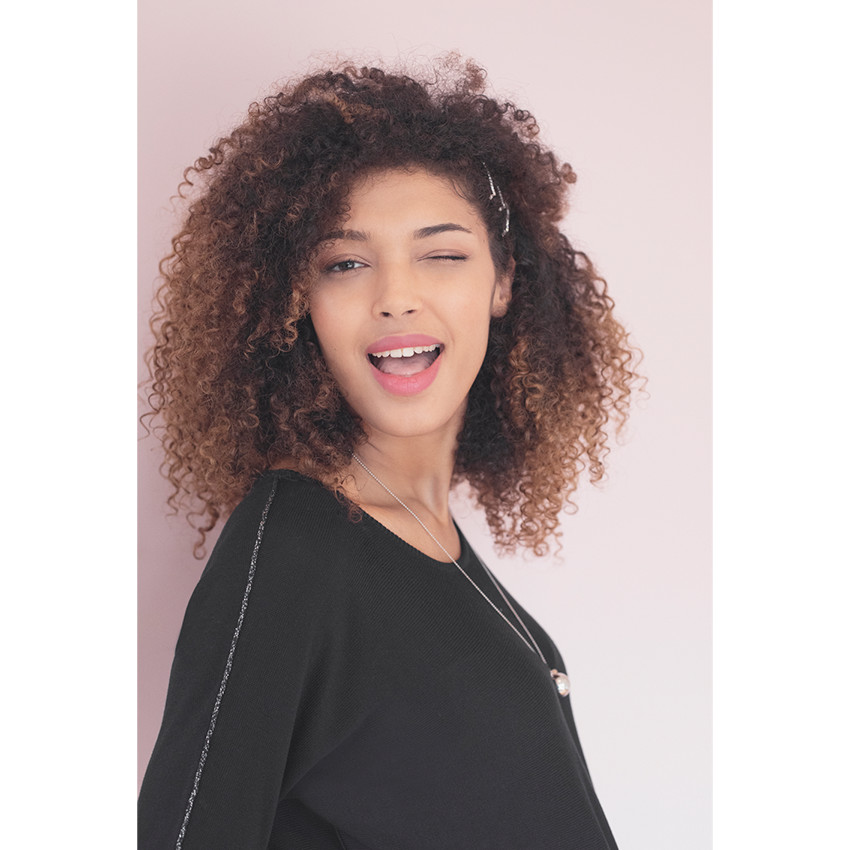 Λεπτό πλεκτό εγκυμοσύνης με γυαλιστερό σιρίτι 