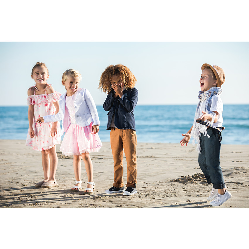 Παντελόνι από τουίλ ύφασμα με ελαστικές αφαιρούμενες τιράντες 